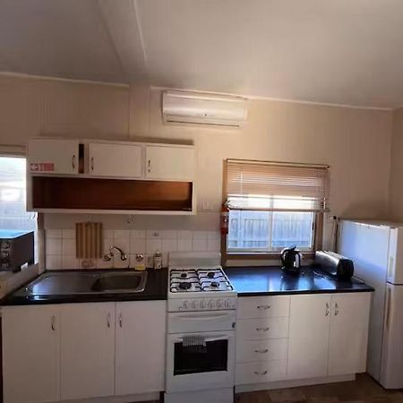 Kickback Cottages 엔트런스호수 외부 사진