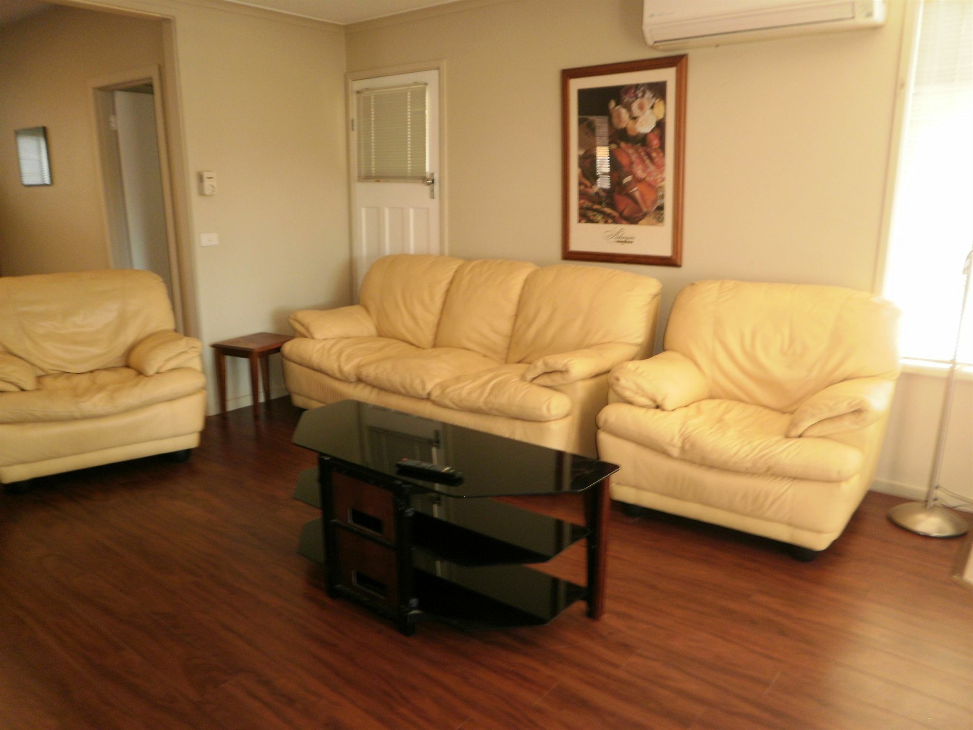 Kickback Cottages 엔트런스호수 외부 사진