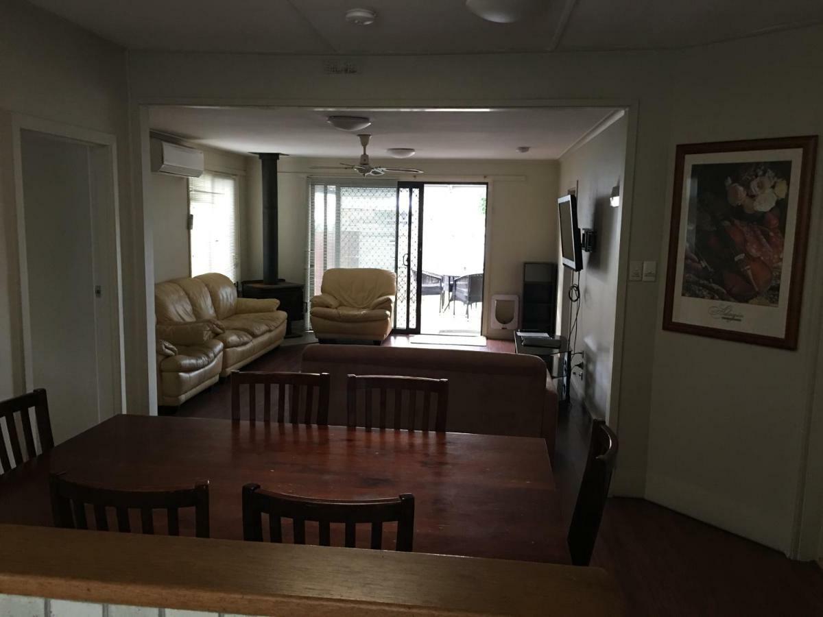 Kickback Cottages 엔트런스호수 외부 사진
